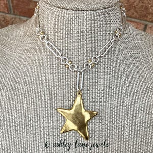 SHOW OFF Matte Silver Link Chain Statement Necklace * Chunky Large Gold Star Choker