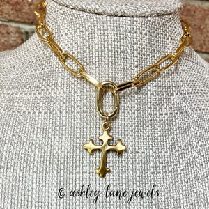 CHUNKY TREFOIL CROSS Necklace * Gold Layering Necklace * Gold Cross Necklace, Large Cross Necklace, Gold Cross Choker, Chunky Cross Necklace