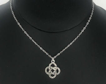 Dainty CELTIC KNOT Necklace * Silver Irish Knot Layering Choker