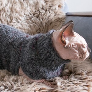 Charcoal Alpaca Cat Sweater, Warm Soft Lightweight Pet Jumper, Handmade Fuzzy Wool Kitten Sweater, Red Speckled Sphynx Cat Outfit