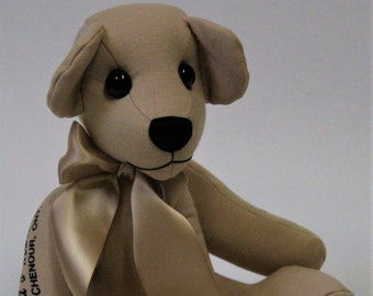 Orso del ricordo realizzato con indumenti. Tre misure disponibili. Orsacchiotto ricordo. Spedizioni dal Canada.