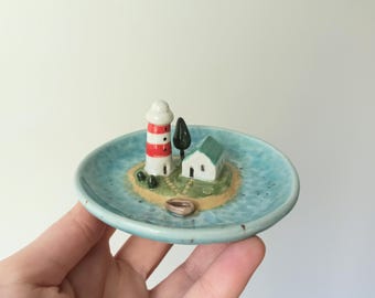 手作りの陶器製灯台のミニチュア |沿岸陶器装飾 |小さな灯台の彫刻