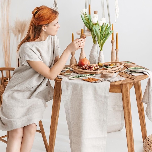 Camino de mesa largo de lino gris claro: boda rústica, festividades, Navidad, Acción de Gracias. Regalo para anfitriones de una nueva casa, estilo rústico, primavera y verano.