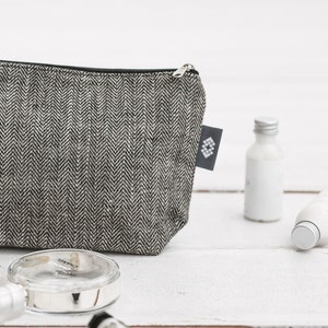 Black makeup bag for travel cosmetic. Toiletry bag for gym men, women. Eco friendly natural linen toiletry bag for wedding, groom. 3 colors image 3