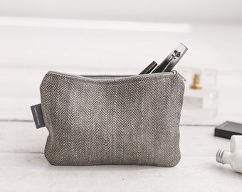 Small Grey Linen Purse for Coins, Pencils, Keys, Toiletries, Makeup. Eco Friendly Cosmetic Bag for Travel. Vegan & Organic Zipper Pouch