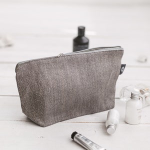 Large white linen makeup bag. Eco friendly cosmetic bag with zipper for toiletries. Organic travel pouch for women, men. 2 pockets, 3 colors image 8