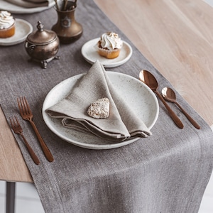 Natural linen napkins set for wedding. Cloth napkins for Christmas, Thanksgiving day. Set of 2, 4, 6 etc. Various color image 1