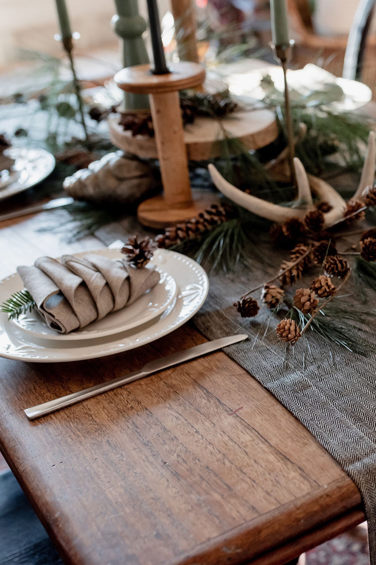 Dark Brown Linen Napkins for Christmas Dinner Table. Farmhouse