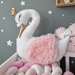 Prinzessinnenkissen Schwan, Dekokissen, Hellrosa mit Gold oder Silber, Kissen als Geschenk zur Babyparty. Babyzimmer Dekor, Kinderzimmer Dekor Baby Geschenk