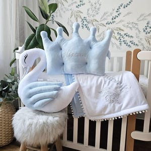 Juego de almohadas personalizadas para niño o niña: almohada de princesa cisne, almohada azul nube, manta de cuna opcional con nombre, regalo para bebé.