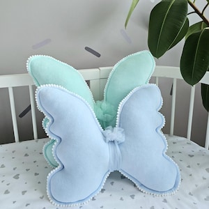 Poduszka motyl. Poduszki dekoracyjne do pokoju dziecięcego. Wystrój pokoju księżniczki. Prezent na baby shower.  Prezent ciążowy. Rzuć poduszki