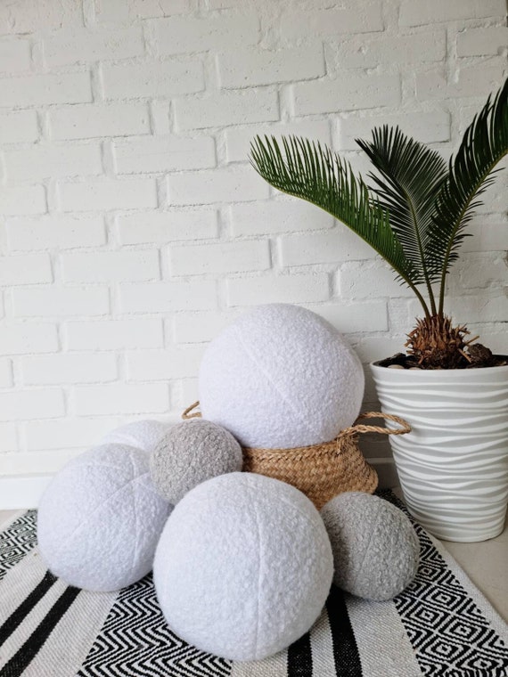 White round decorative pillows shop