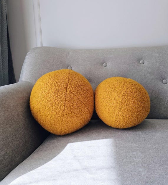 goldene kerzenständer Türkranz modern Weihnachten weiß