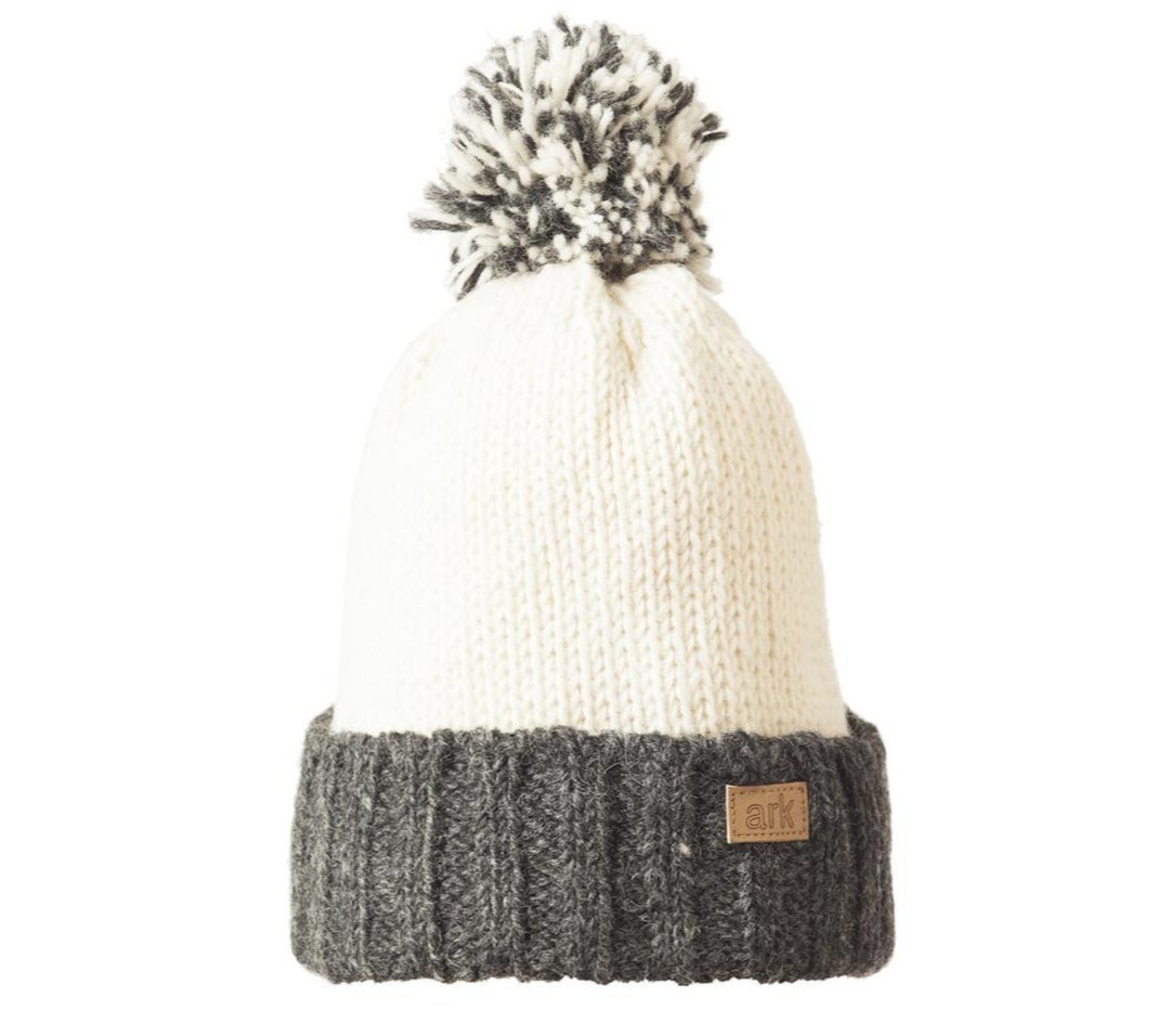 White Beanie, Pom Pom Beanie, Thick Wool Beanie, Toque, Fleece Lined