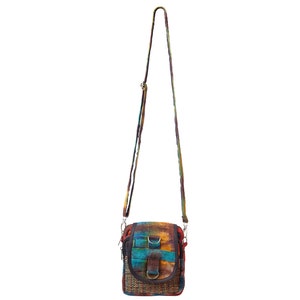 Petit sac à bandoulière tie-dye, chanvre pur, fine bandoulière réglable, poche à fermeture éclair