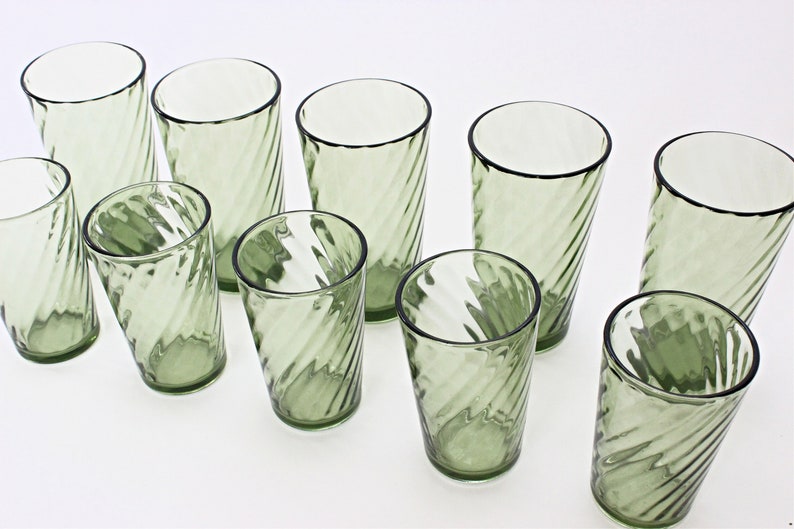 Set of 10 Vintage Green Glass Tumblers Water Glasses Etsy