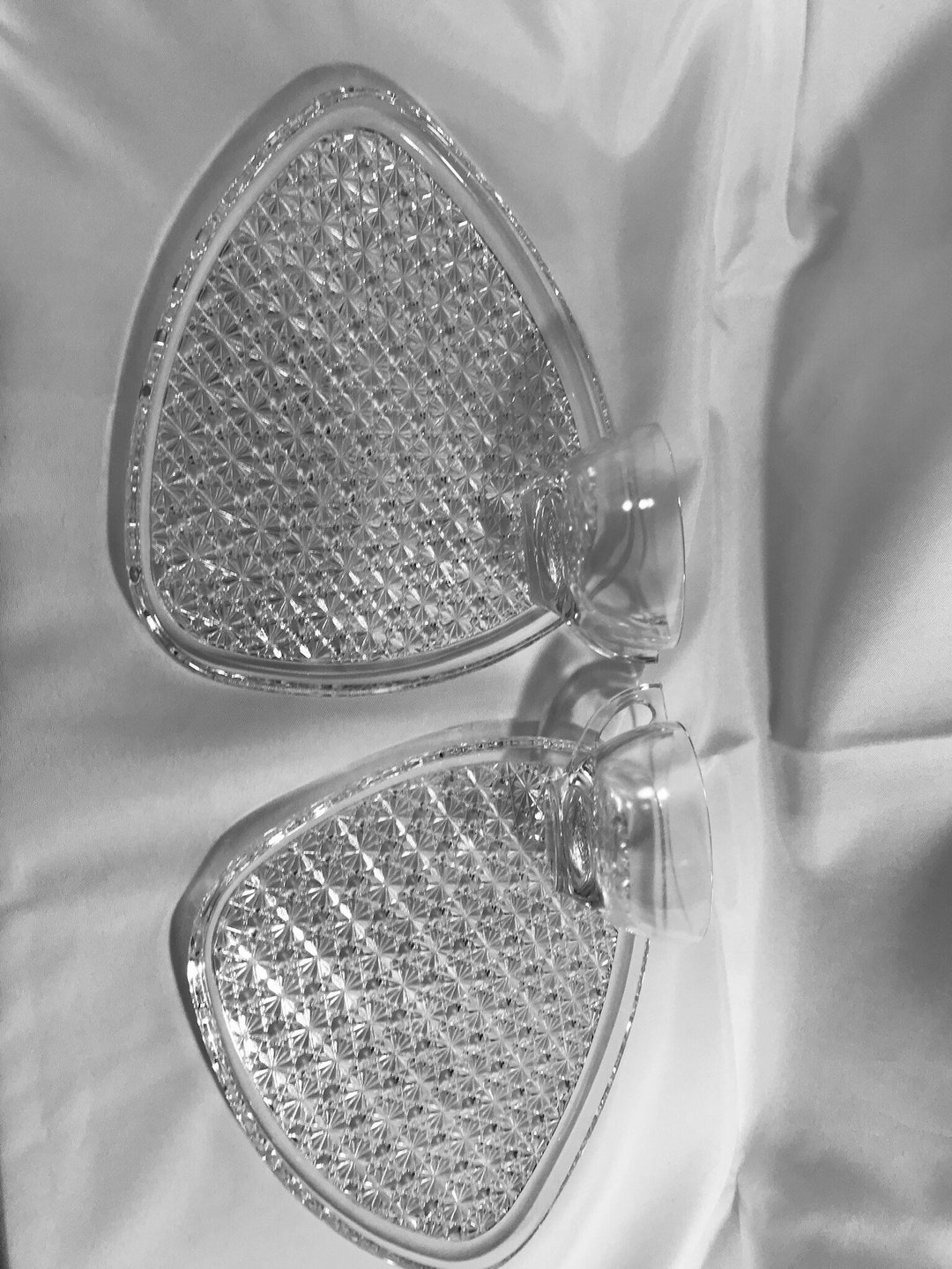 Vintage Daisy and Button Snack Set, Triangle Plates and Clear Cups. Etsy