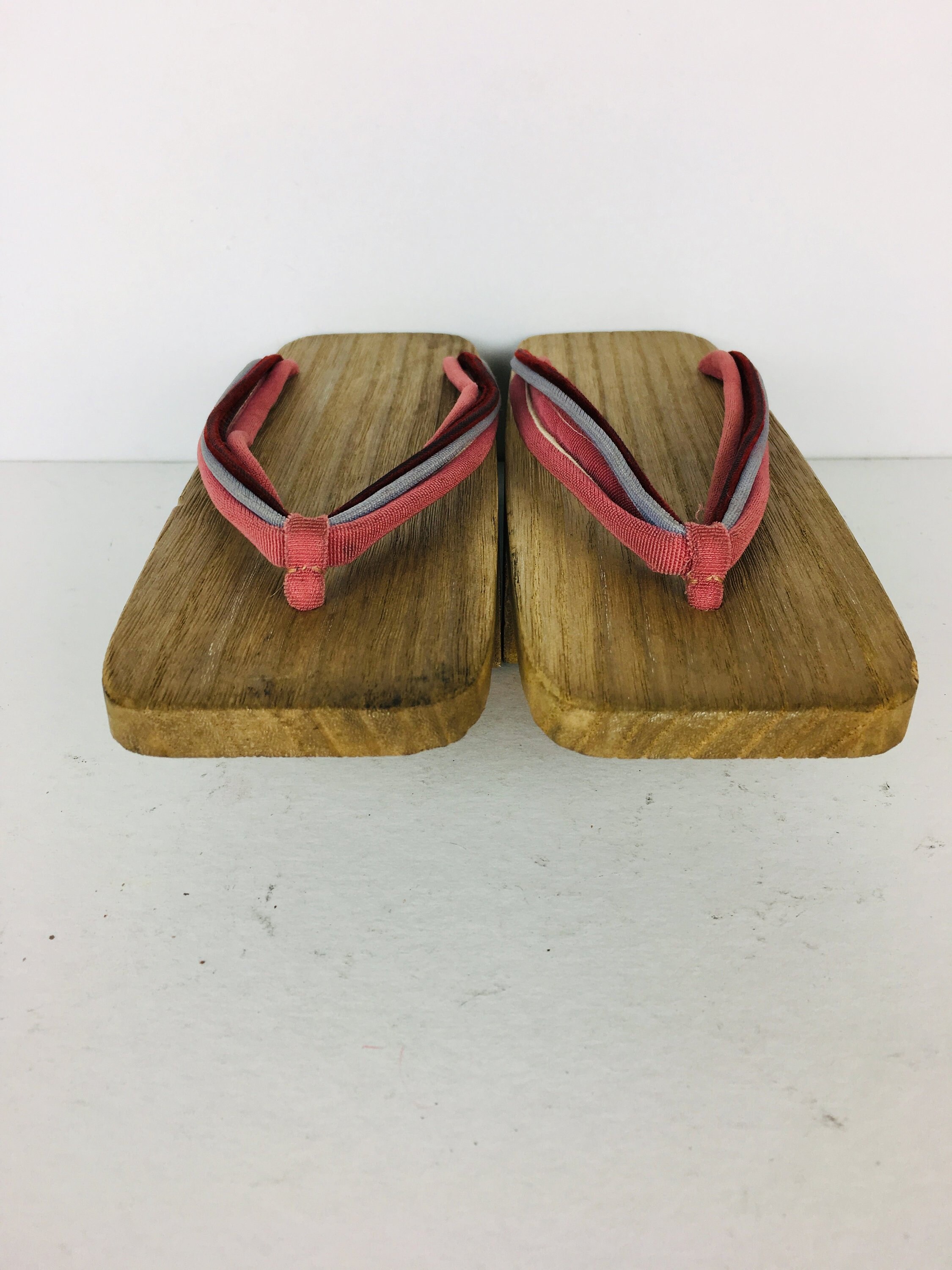 wooden zori