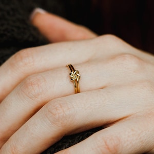 Double Knot Ring