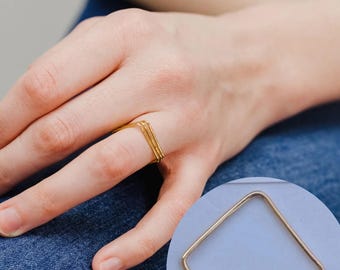 Handmade 14k Gold Filled Square Ring - Dainty Stacking Band - Minimalist Square Jewelry - Thin Gold Midi Ring - Handmade Square Shape Ring