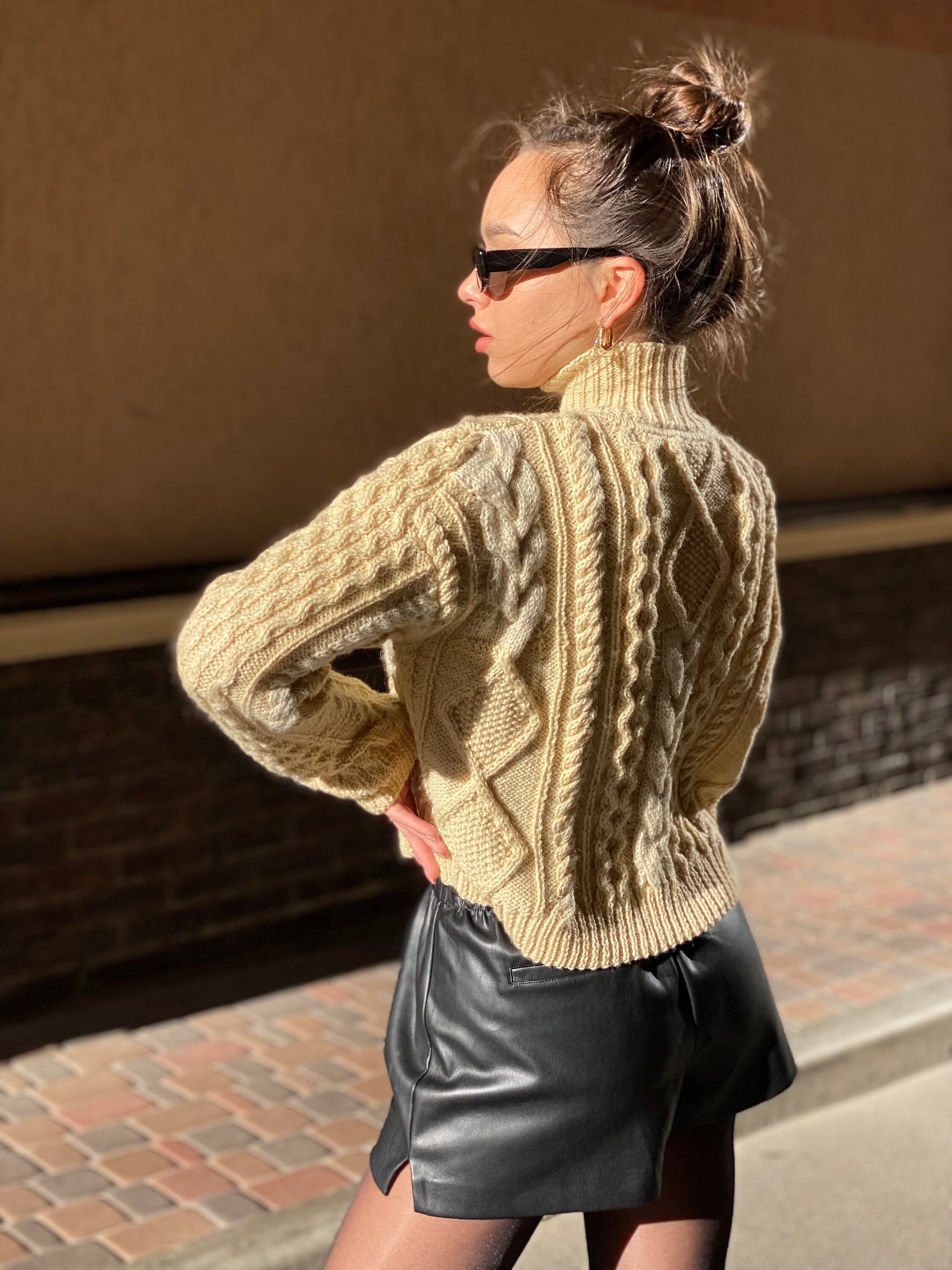 Hand Knit Sweater Chunky Knit Turtleneck Pullover Oversize Crop