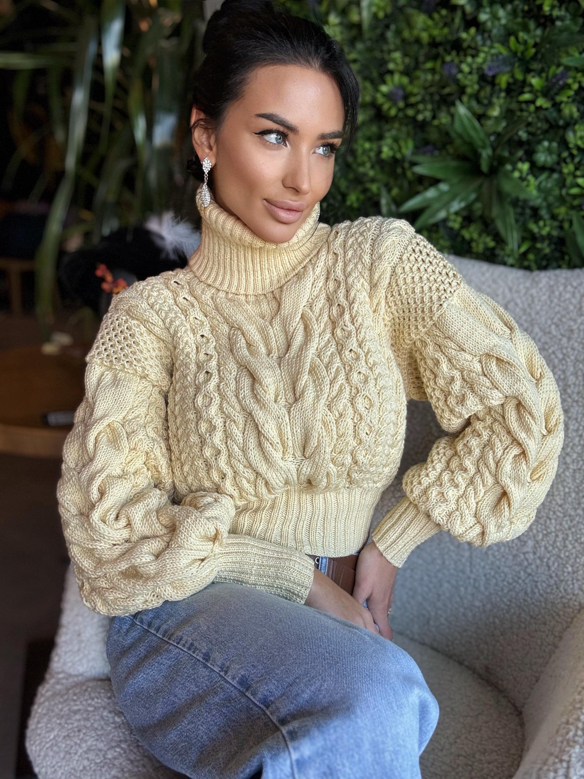 Cropped Wool Aran Cream Milk Pastel Hand Knitted Sweater Chunky