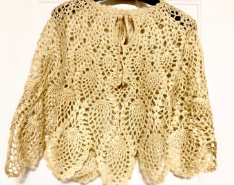 Fait main au crochet laine paon modèle cape poncho