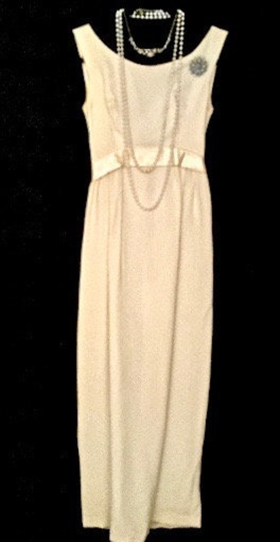 A 60's Cream Evening Gown VG40