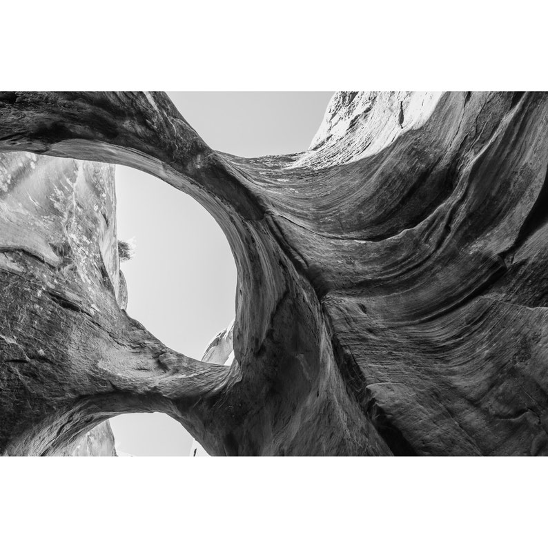 Escalante Utah Peek-A-Boo Arch