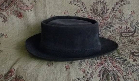 Vintage Dobbs Fifth Avenue of New York Fur Felt Po