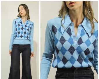 M-Lg 1970s Blue Diamond Pattern Pullover Knit Sweater // Dagger Collared, Menswear, Vintage Spring Knit in Multi-Tone Blue