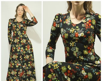 Xs-Sm Vintage 1970s Cute Micro Floral Print Prairie Dress // Flower Pattern, Black, White, Rusted Orange and Yellow