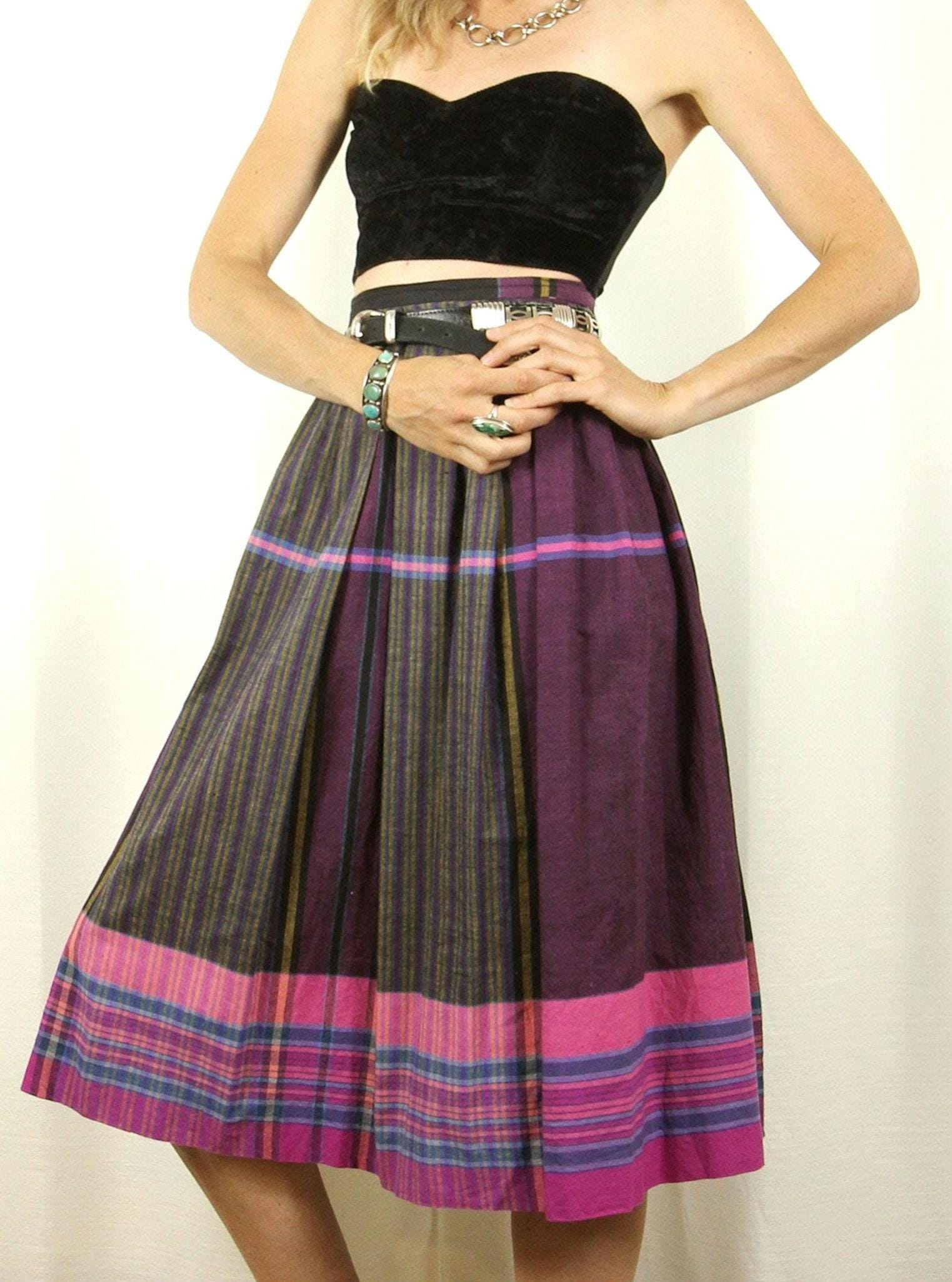 Xs - Sm Vintage 1970s Cotton Stripe Skirt in Eggplant Purple Xs - Sm Vintage 1970s Cotton Stripe Skirt in Eggplant Purple