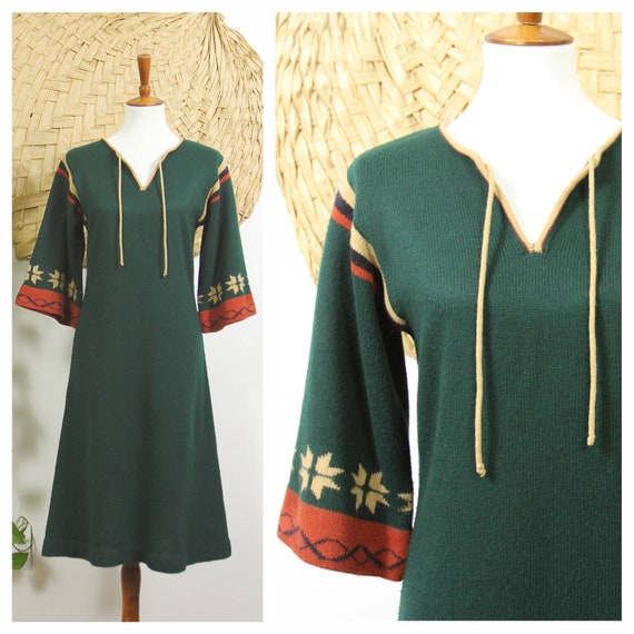 1970s Forest Green Sweater Dress //Bell Sleeve Kni