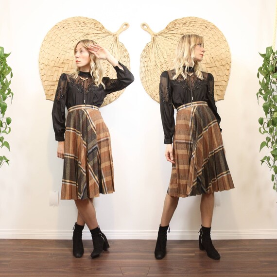 1970s Brown & Black Plaid Pleated Circle Skirt