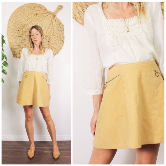 S ~ Faux Suede 60s/70s Beige Mini Skirt // 26" Wai