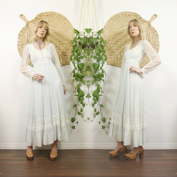 1970s Muted Blue Cotton Gunne Sax Dress with Queen