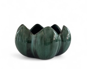 Cuenco de loto de cerámica vintage Blue Mountain Pottery – Arte cerámico con esmalte verde goteado