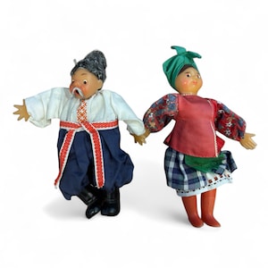 Vintage Russian Folk Costume Dolls – 8” Traditional Eastern European Couple – Handcrafted Fabric Clothing – Collectible Home Décor Pair