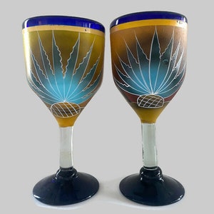 Elegant Hand Blown Mexican Drinking Glasses | White and Gold