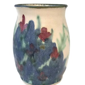 Signed Studio Pottery Vase – Hand Painted Feather Glaze Ceramic – Artisan Wheel Thrown Vase – Vintage Collectible Home Decor