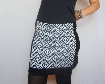mini jupe motif géométrique noir et blanc
