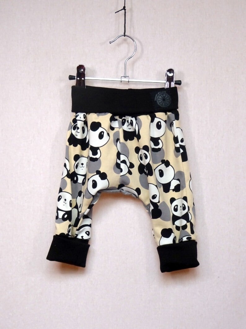 baby/'s evolutionary pants in Panda pattern Jersey baby gift idea
