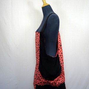 Robe salopette femme en velours côtelé motif léopard avec queue de pie image 7