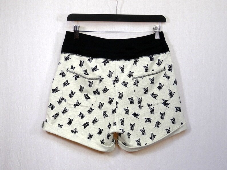 origami airplane patterned beige sweat shorts short woman pattern origami streetwear