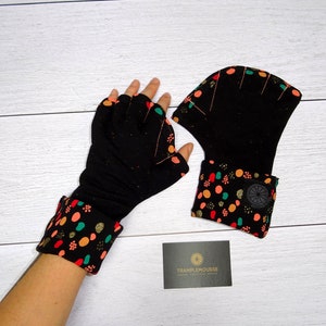 Original adult mittens with vintage flower pattern 6-pois multi