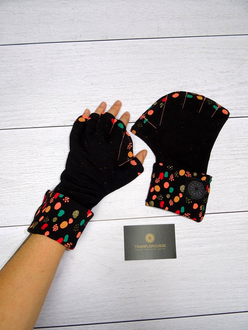 Original adult mittens with vintage flower pattern 6-pois multi