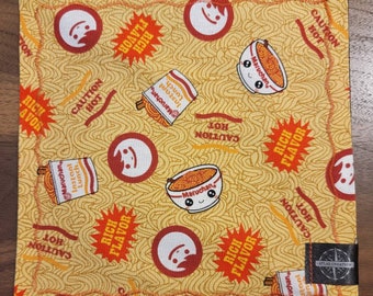 8x8 Ramen-Nudeln mit Mikrofaser-Unterlage aus Baumwolle, EDC Hank