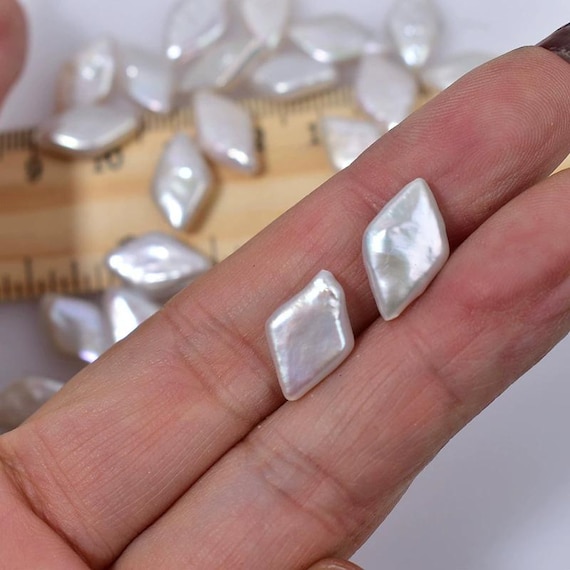 9×14mm White Rhombus Diamond Shape Freshwater Pearl,natural
