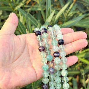 Perles de cristal de fluorite arc-en-ciel : 4-12 mm Pierre de guérison pour cadeau romantique DIY 15,5&quot;